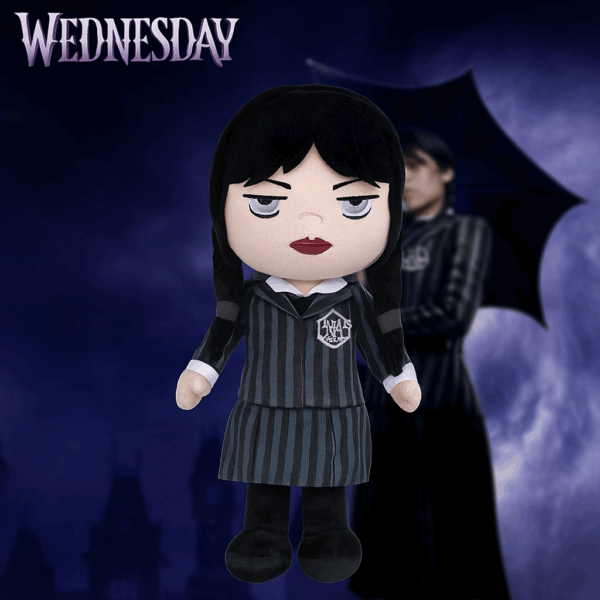 Wednesday egyenruhában